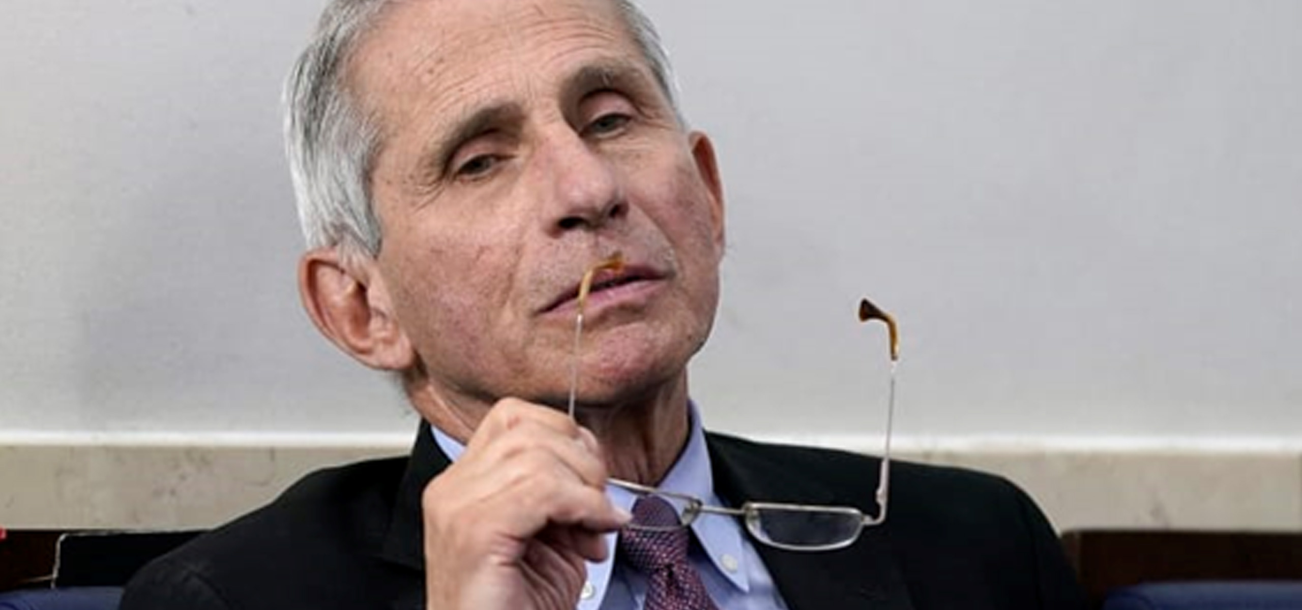 Fauci diz crer que vacina contra Covid-19 estará pronta em dezembro